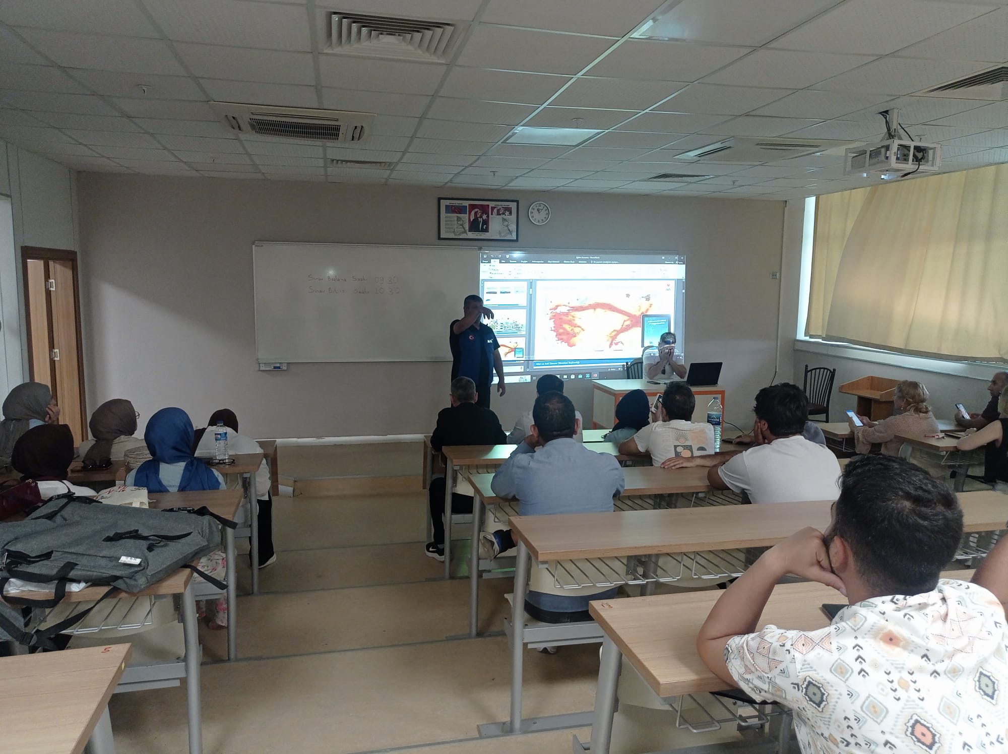 Fakültemizde Afet Bilinci ve Tatbikat Eğitimi Gerçekleştirildi